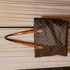 LOUIS VUITTON BAG 🌸